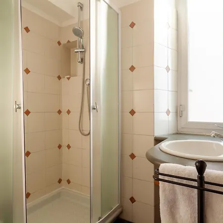 Apartman Comodo Nel Centro Storico Di - San Vincenzo *