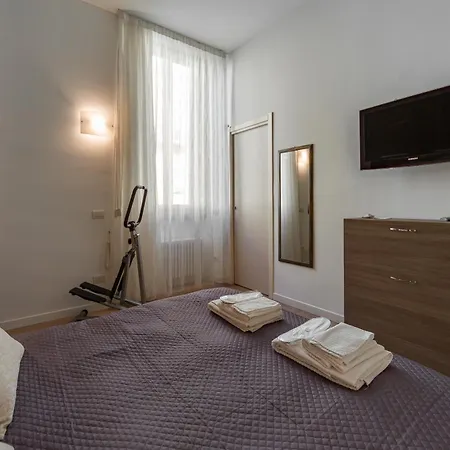 Milano-trilocale Centrale Con Vasca Idromassaggio Holiday home