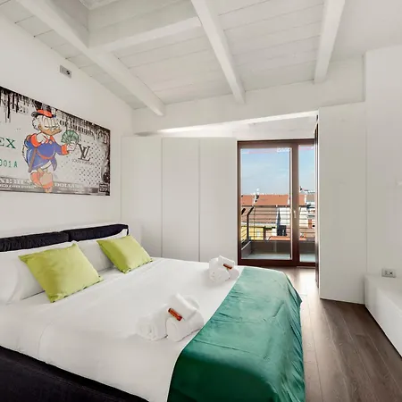 Lussuoso Attico ミラノ