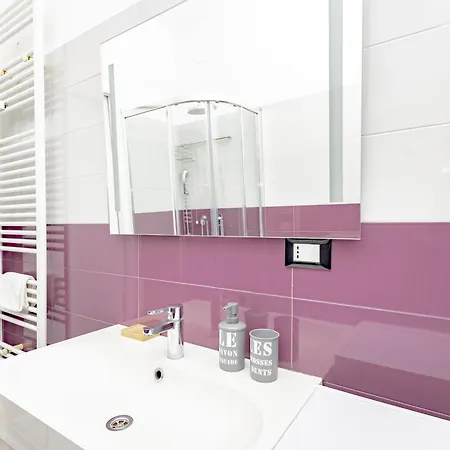 Xenia - Quiet And Cozy Two-room