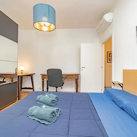 アパート Niguarda Hospital M5 Lilla 10 Away Wifi Ac ミラノ
