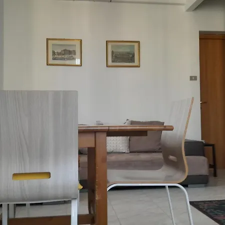 Duomo Bocconi Navigli Apartament *