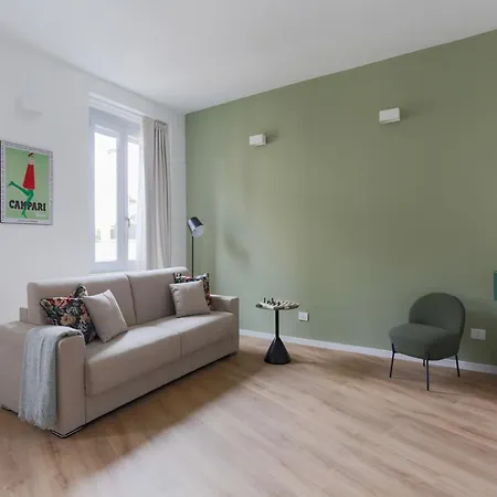 The Rent - Spacious And Renovated Two-bedroom Downtown Apartment Mailand