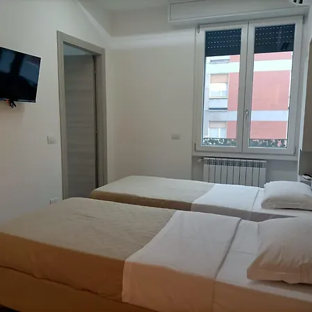 Parea 4 Apartament Mediolan