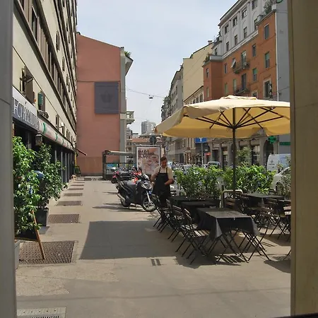Porta Romana Garden Apartment *