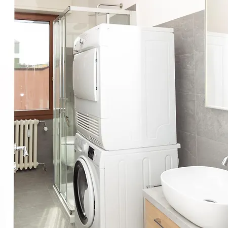 Artstay - Free Parking, Luxury Apt, M5, Sauna *