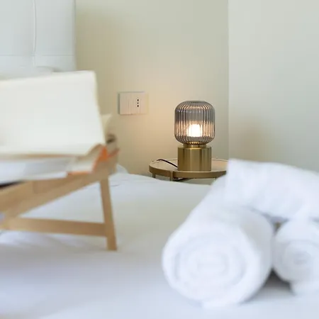 公寓 Black & White Vista Duomo 400 Metri 米兰