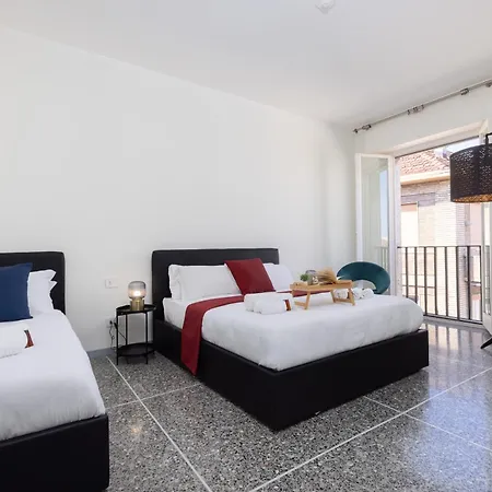 Black & White Vista Duomo 400 Metri 公寓 米兰