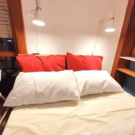 Apartamento Casa Mamo: Design & Vintage Above Subway Milán