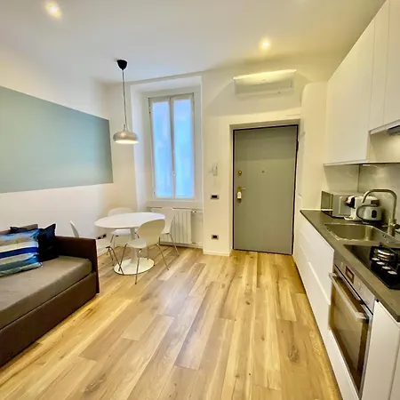 Alla Moda Milano Porta Romana M3 Lodi Tibb Self-Check-In *