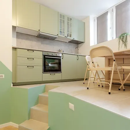 Insubria Park - Pastel Color Apartment! Appartamento