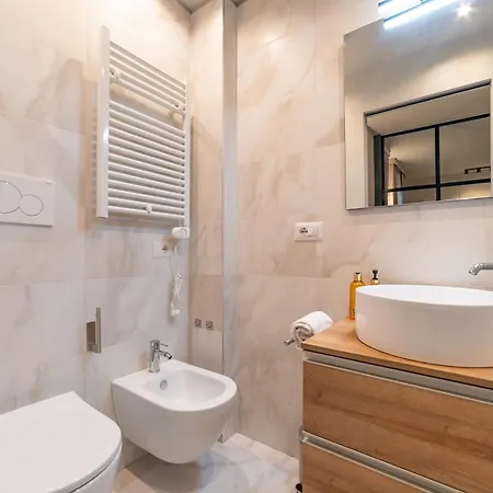 Intrho Luxury Flat - Porta Venezia,