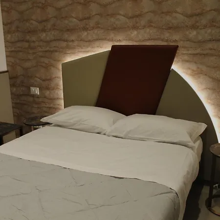 Miki - Mauro Macchi 91 * Mailand