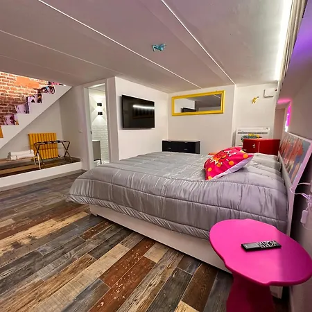 Apartament Ca Foscari Pop Naviglio ,2 2 Bagni