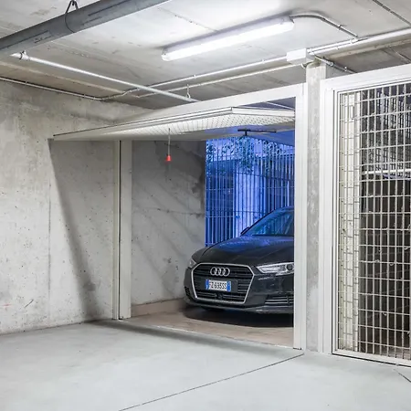 Διαμέρισμα Luxury - Free Private - Parking Maestri Campionesi 16 *
