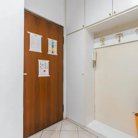 [ihost Apartment] - De Andreis 11 * Milaan