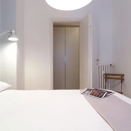 Contempora - Bilocale Sempione 12 * Milan
