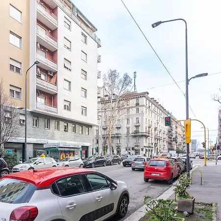 Italianflat - Tolstoi M4 - Large 1 Bedroom Balcony Appartamento *