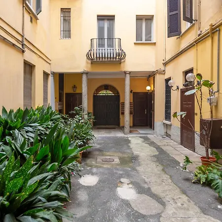 Apartment Pontaccio, 4 - Vivere In Brera, Con Ampio Terrazzo