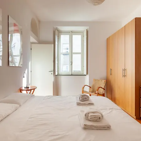 Comodo Nel Centro Storico Di - San Vincenzo Milánó