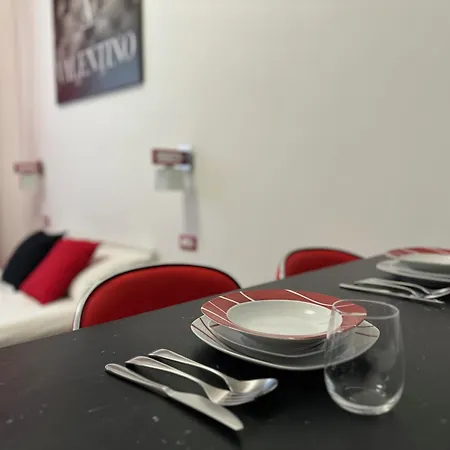 Maison Valentino * מילאנו