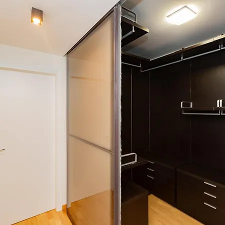 Premuda20 Elegant By Hospity *