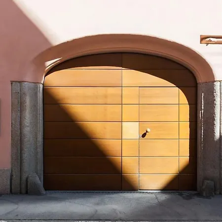 Elegant Triplex Townhouse With Luxe Terrace * Милан