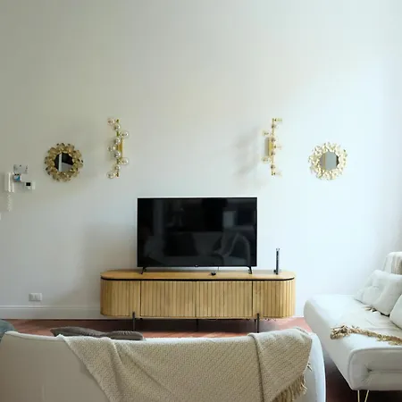 Comecasa View On Navigli