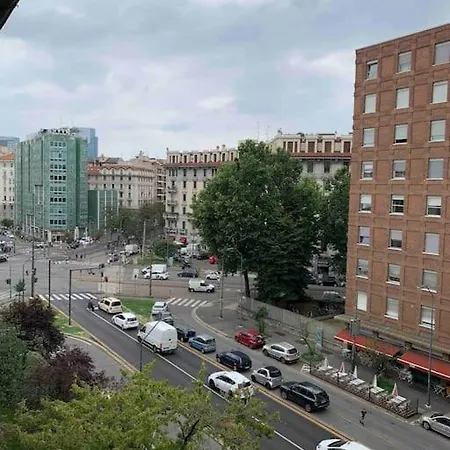 Comfortable Typical Old Style * Milán