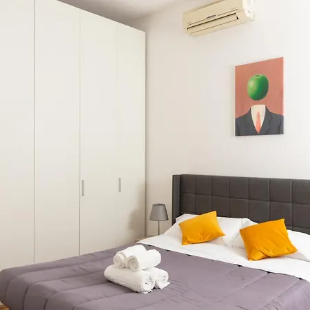 Artstay - Exclusive Apt, Free Parking, Metro, Tram Апартаменты Милан