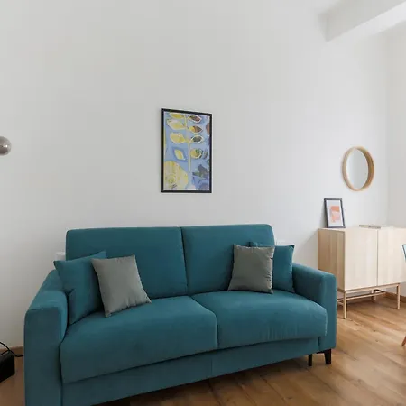 The Rent - Cozy Two-bedroom Near Colonne S Lorenzo Apartment