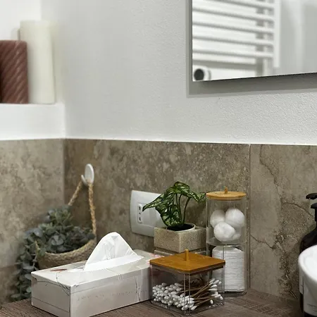 Apartment Regina In Corso Lodi - Sky Tv, Wifi E Breakfast Box Mailand