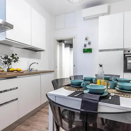 Appartamento Stayeasy Quadronno33 - 3 Bedrooms, 2 Baths - Duomo Walking Distance Milano