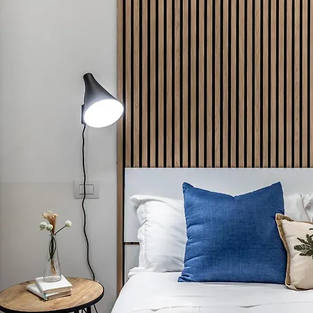 Stayeasy Quadronno33 - 3 Bedrooms, 2 Baths - Duomo Walking Distance Appartamento