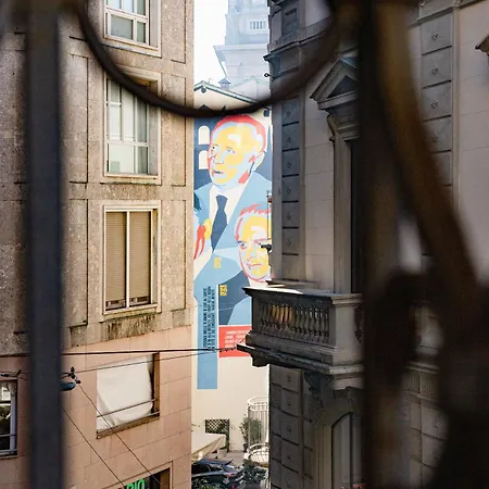 Mint - Van Gogh - Dome Cathedral Apartment Mailand