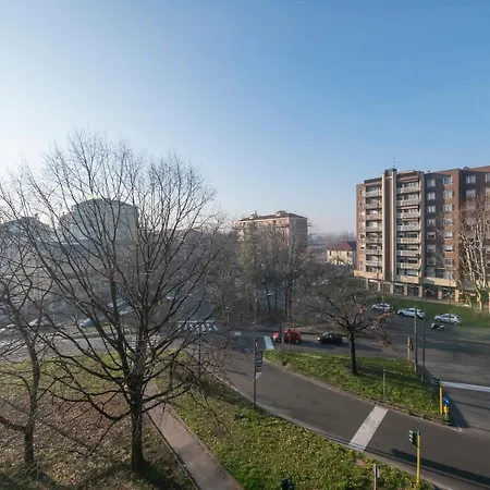 Loft Charme: Bilocale Con Balcone Milaan