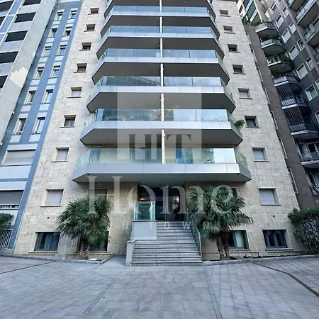 In Town - Porta Nuova District *