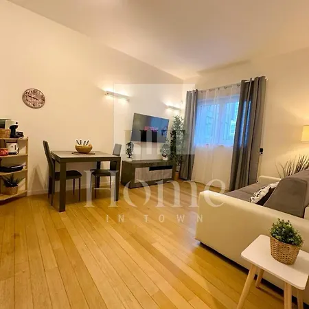 Apartment In Town - Porta Nuova District *