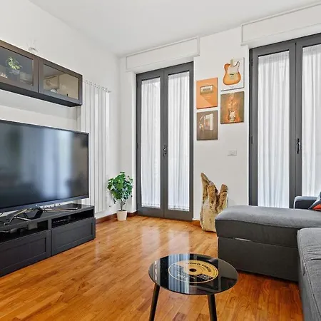 Daire Milano-m1 Rock House *
