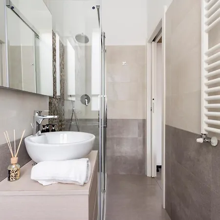 Urban Nest Apartment