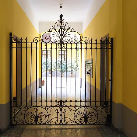 C23 - Premium In Apartman Milánó