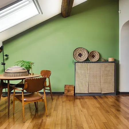 The Green Oriental; Gem In The Duomo City Center Milano