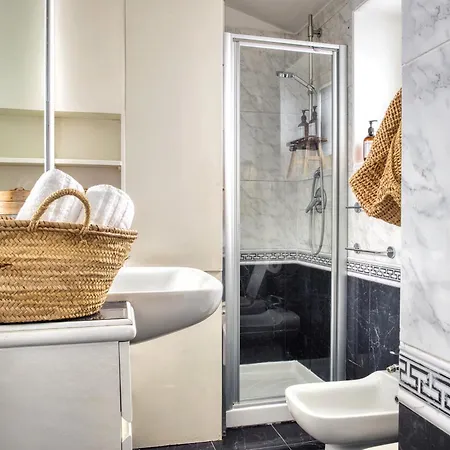 The Green Oriental; Gem In The Duomo City Center * Milano