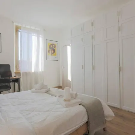 *navigli Art Attic*designarea Milan-wifi-netflix Milaan