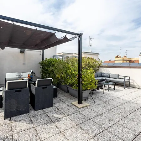 Daire Bocconi's Nest - Close To Duomo With Terrace *