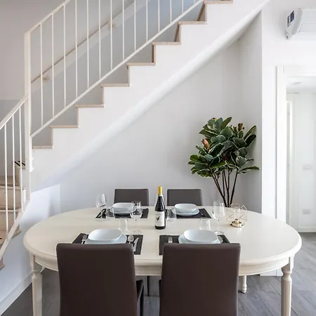 Bocconi's Nest - Close To Duomo With Terrace *