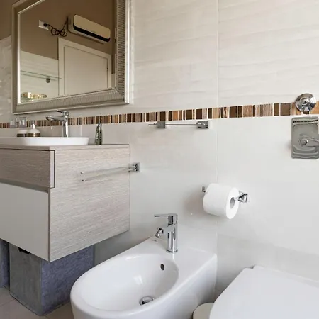 Italianway - Padova 115 * ميلان