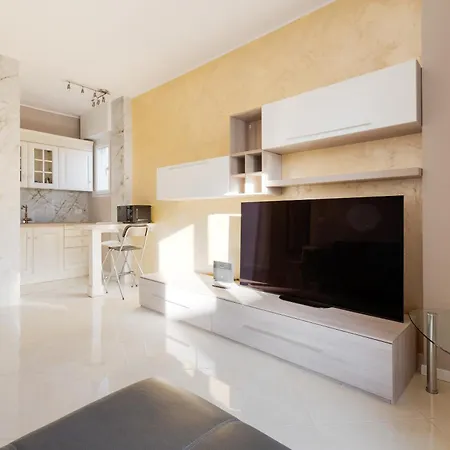 Guesthost - Niguarda Bright W Balcony *