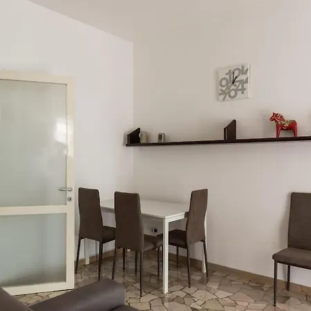 Youhosty - Lodi Quater Apartment *