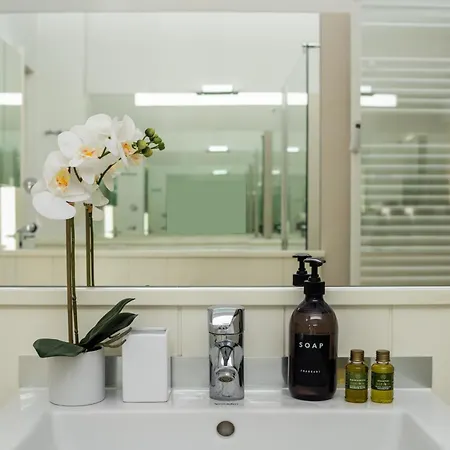 Life View With Terrace R&r Διαμέρισμα *